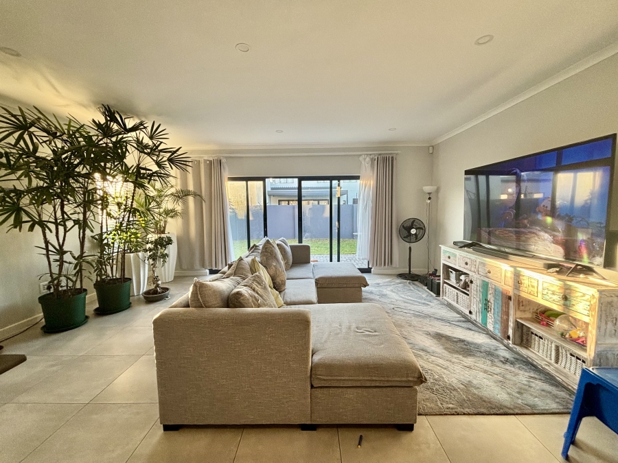 4 Bedroom Property for Sale in Sandown Western Cape